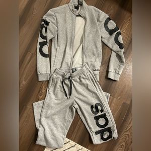 Unisex adidas tracksuit size xs